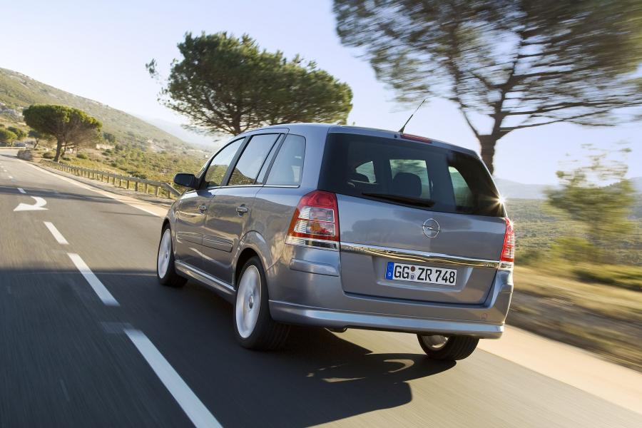  Opel Zafira 2008 года  (фото 48 из 72)